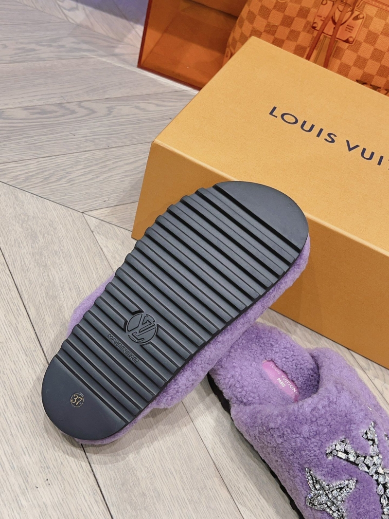 Louis Vuitton Slippers